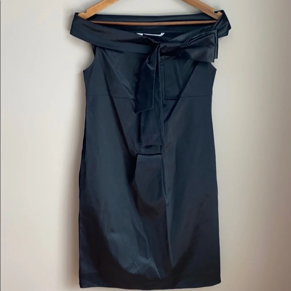 Diane von‎ Furstenberg “PIA” Satin Cocktail Dress Black SZ 2